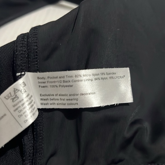 Amoena Gloria Zipper Support Sports Bra Women’s Medium Black 44070 - Picture 10 of 10